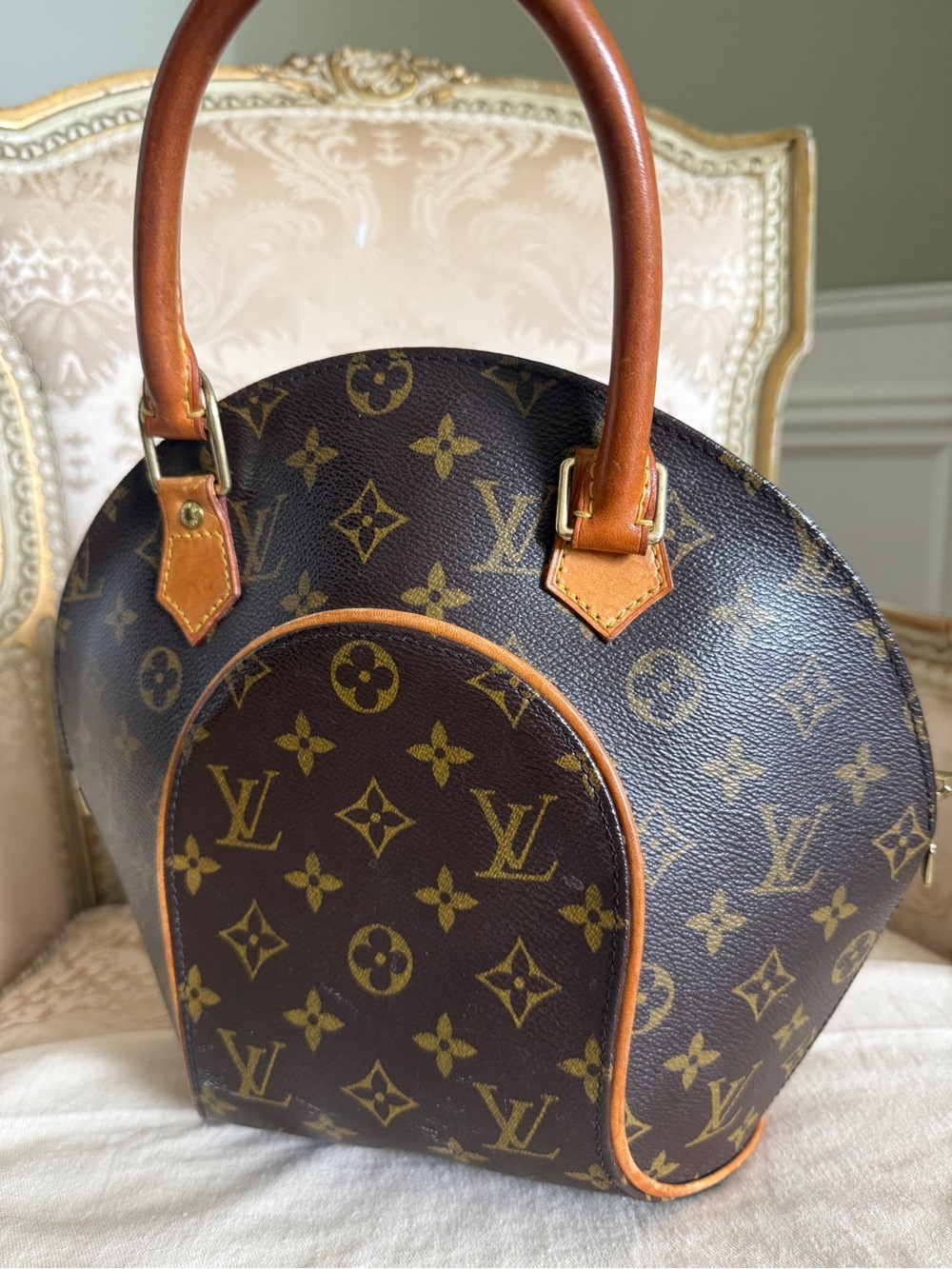 Louis Vuitton Brown Monogram Ellipse Bag - Picture 4 of 16
